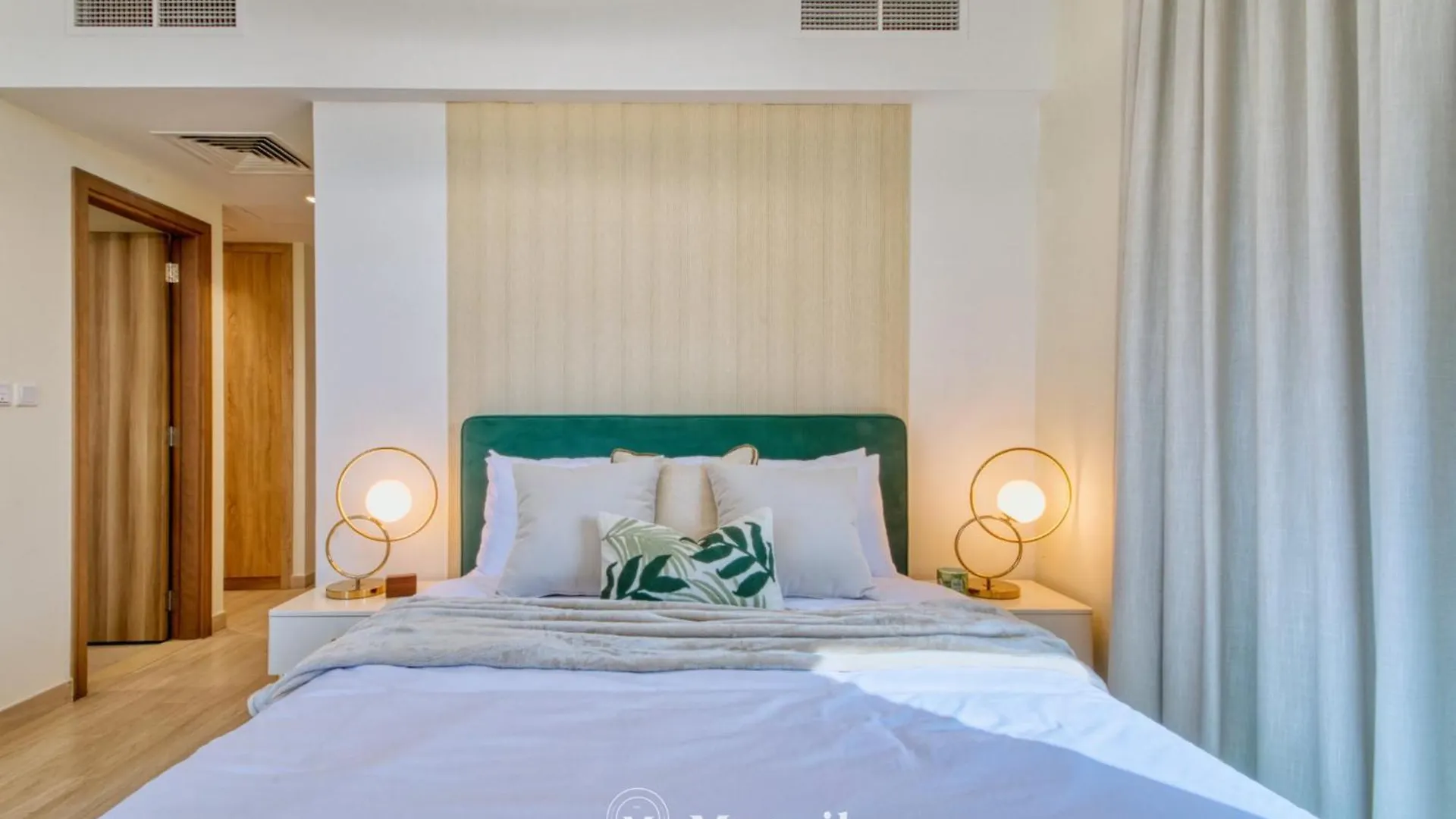 2Br Apt In Business Bay With Iconic Burj Khalifa And Dubai Canal Views