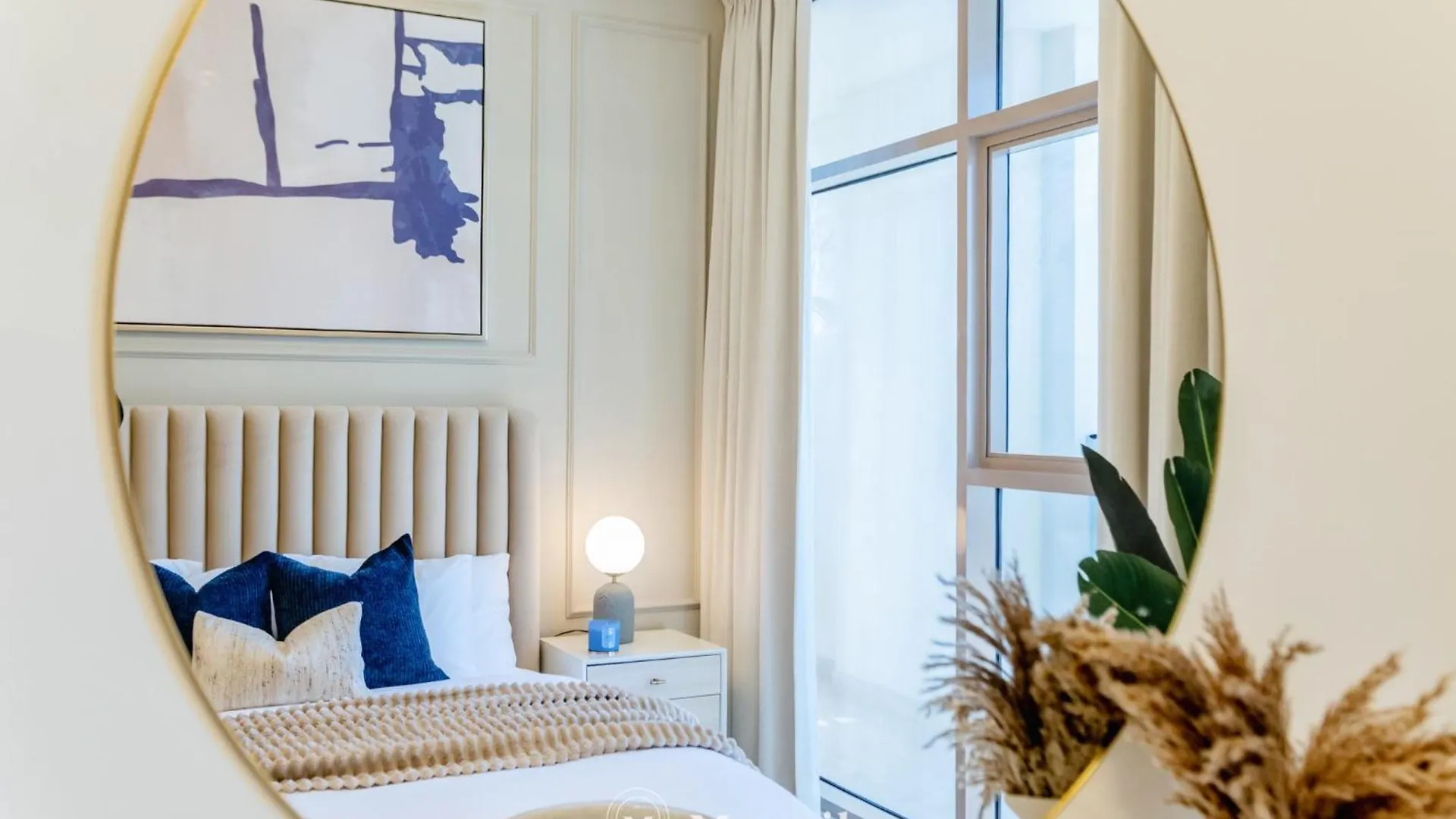 2Br Apt In Business Bay With Iconic Burj Khalifa And Dubai Canal Views United Arab Emirates