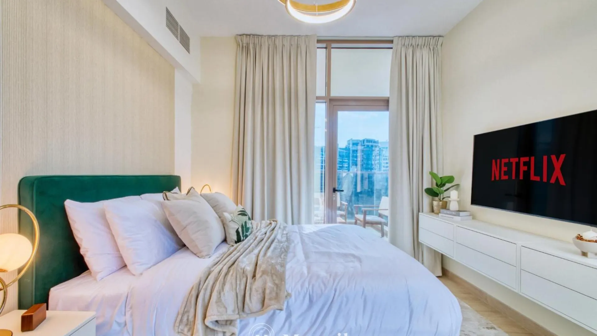 2Br Apt In Business Bay With Iconic Burj Khalifa And Dubai Canal Views 0*,